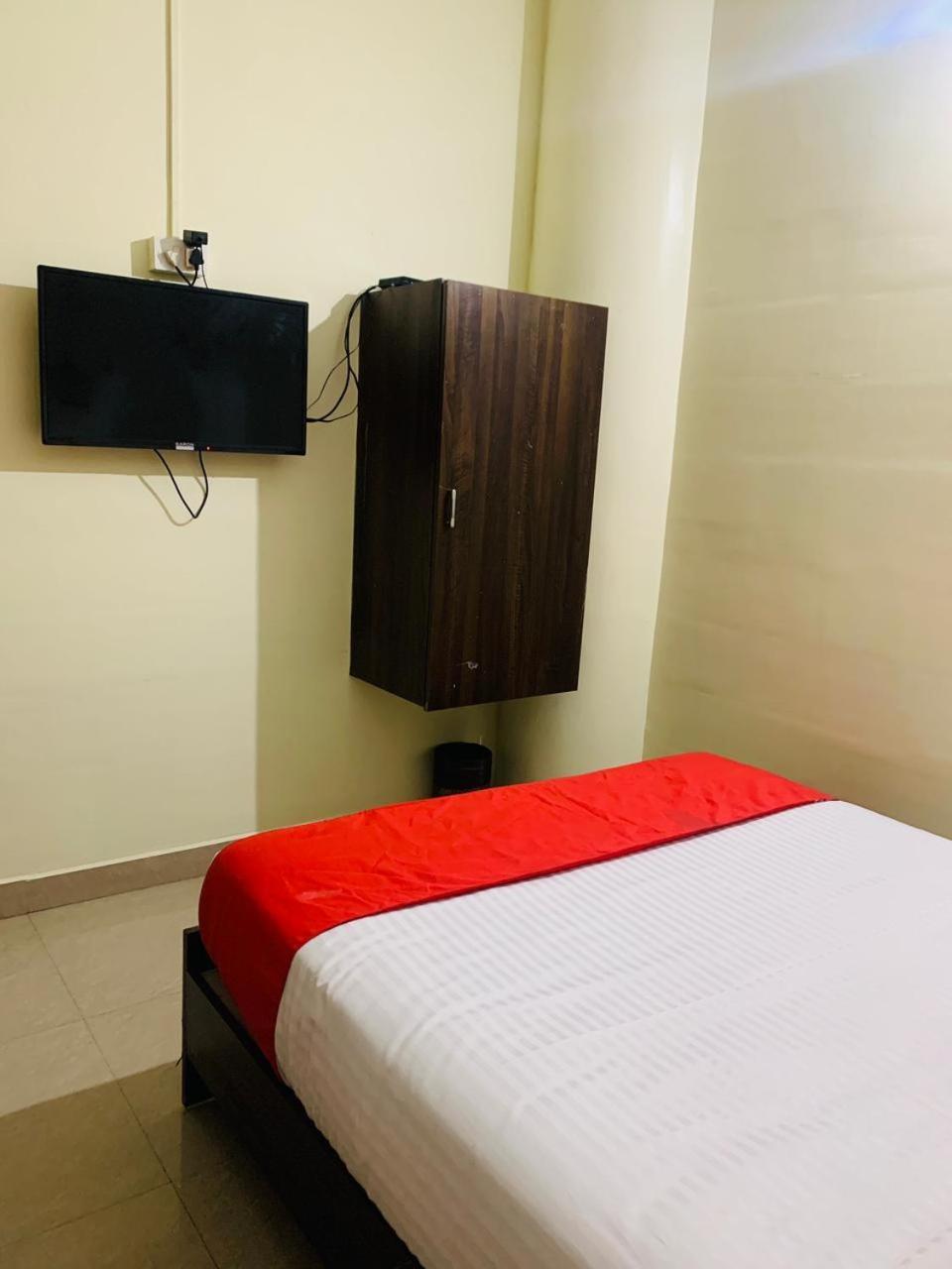 Western Silicon Hotel Kammasandra 외부 사진