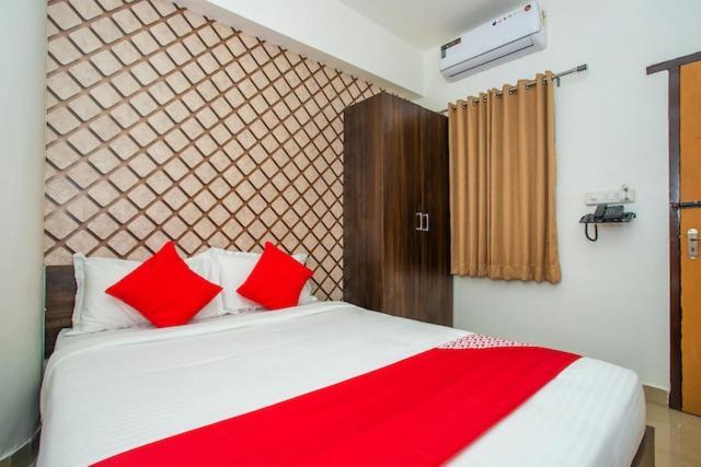 Western Silicon Hotel Kammasandra 외부 사진