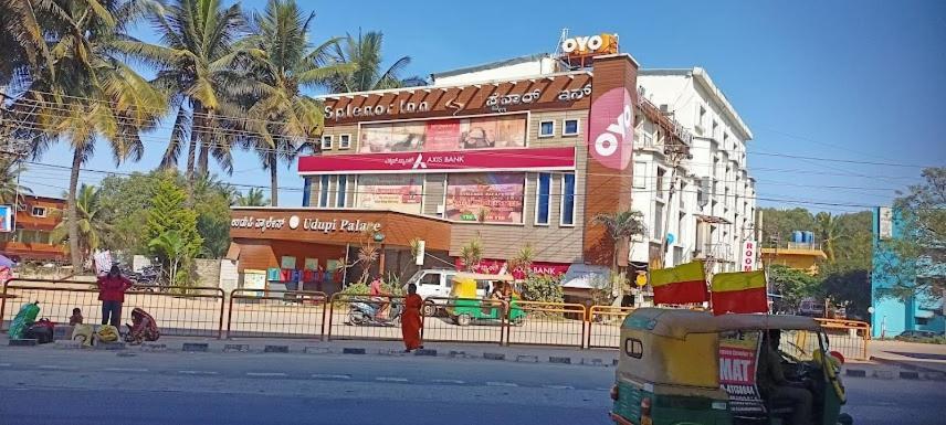 Western Silicon Hotel Kammasandra 외부 사진